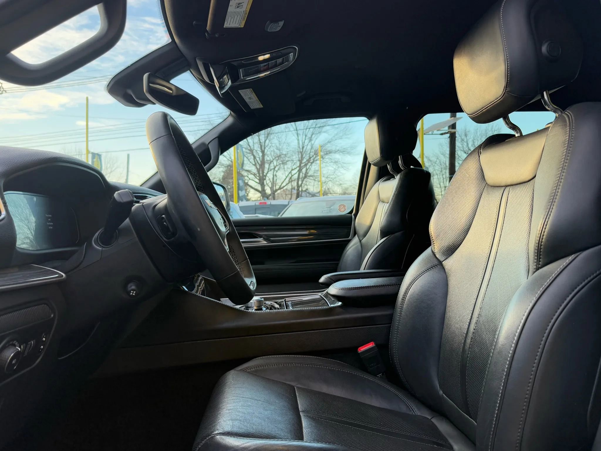 Used 2022 Jeep Wagoneer Series III image 8