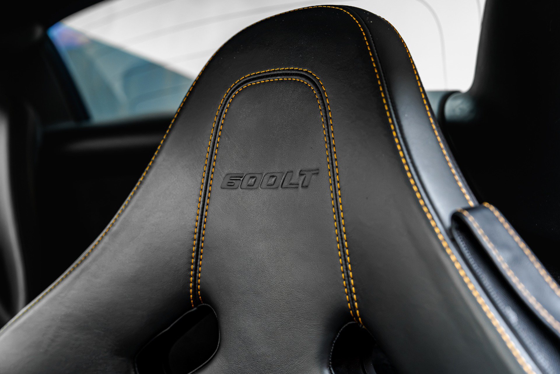 Used 2020 McLaren 600LT Spider RWD image 50