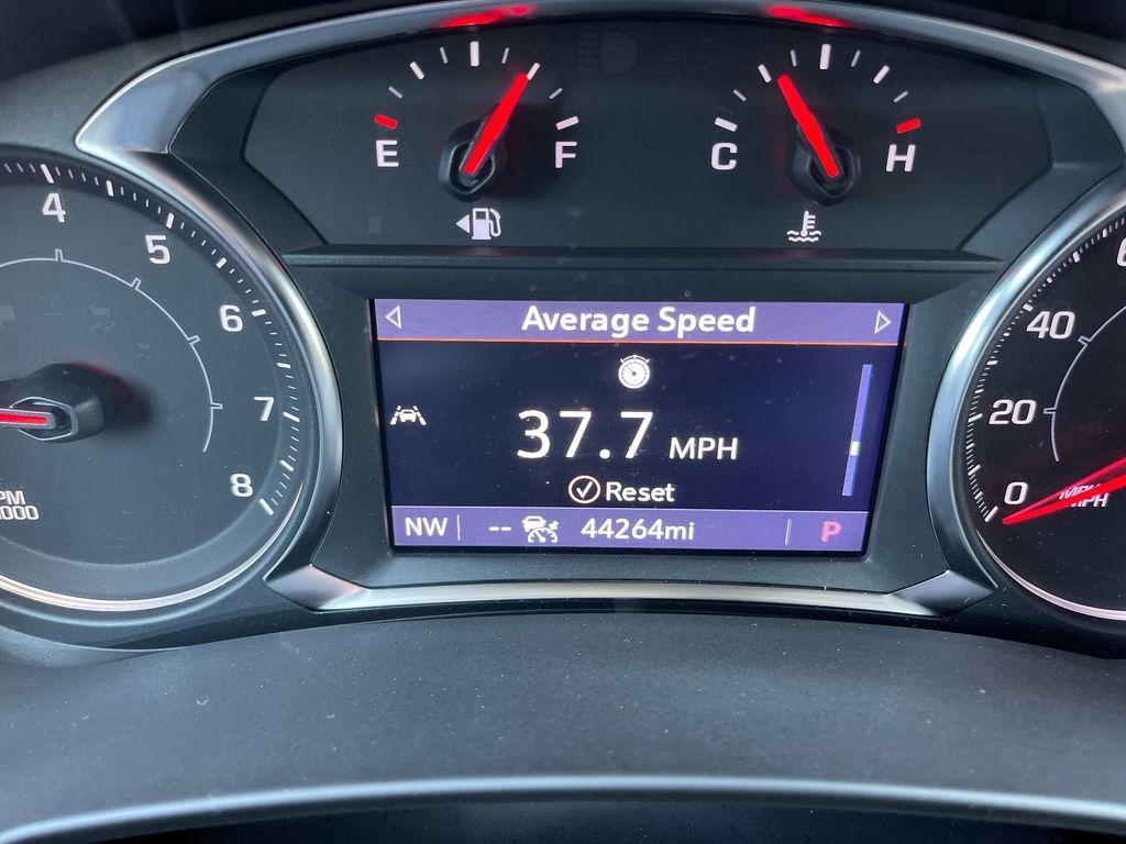 Used 2022 GMC Terrain SLT w/ Infotainment Package II image 26