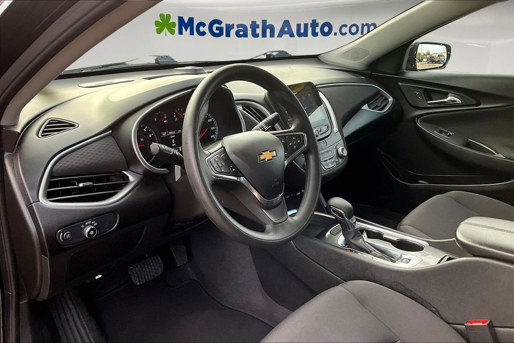 Used 2024 Chevrolet Malibu LT image 15
