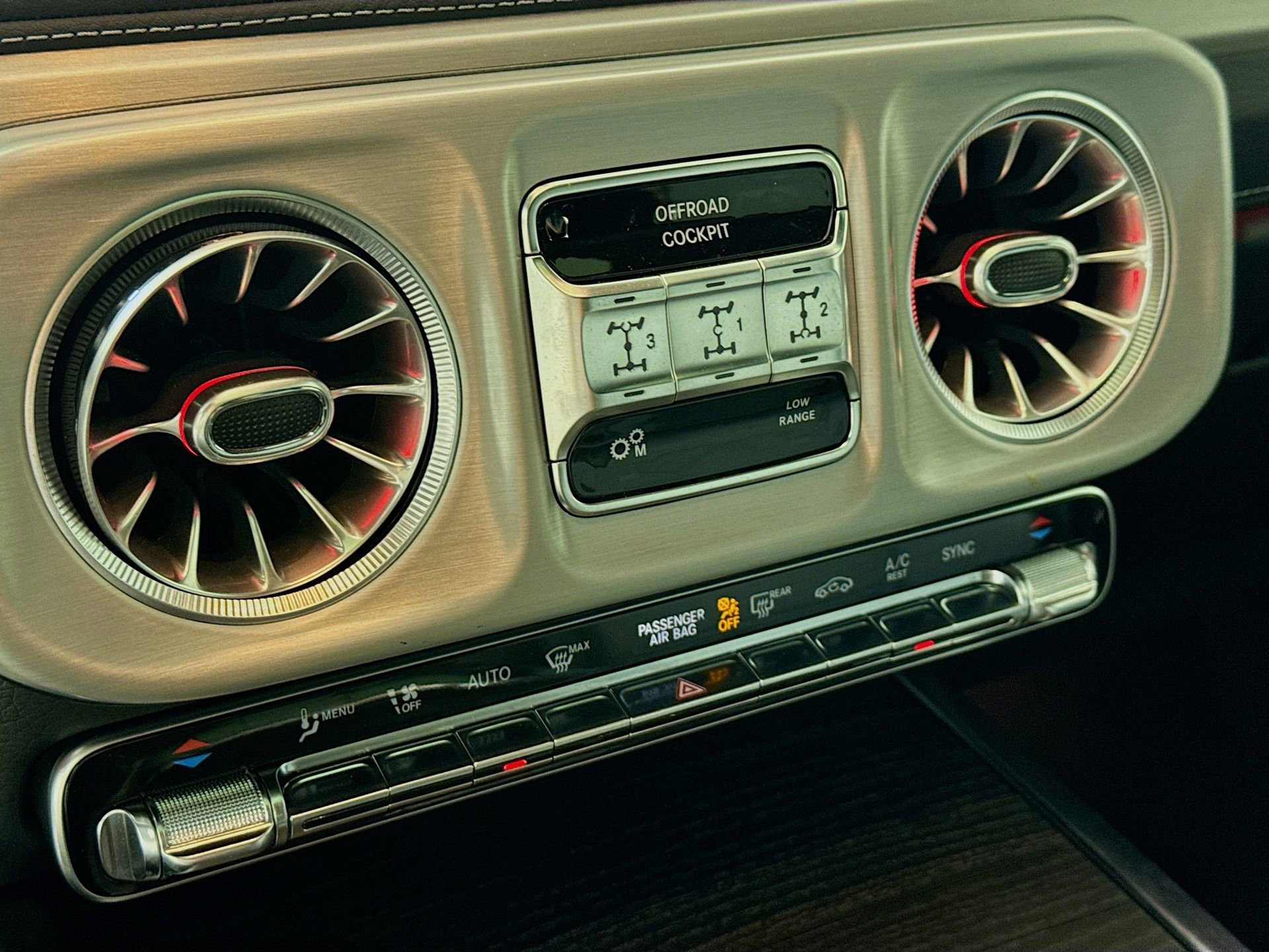 Certified 2025 Mercedes-Benz G 550 image 17