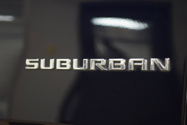Used 2023 Chevrolet Suburban High Country w/ Premium Package image 16