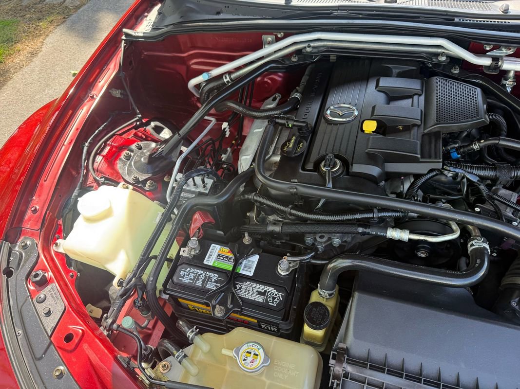 Used 2006 MAZDA MX-5 Miata Grand Touring w/ Premium Pkg RWD image 38