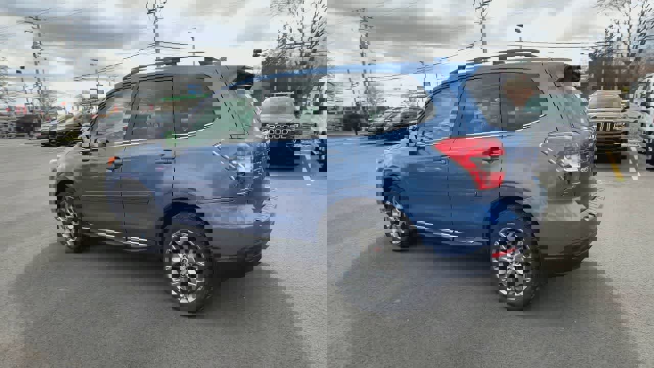 Used 2016 Subaru Forester 2.5i Touring w/ Eyesight & Navigation System image 6