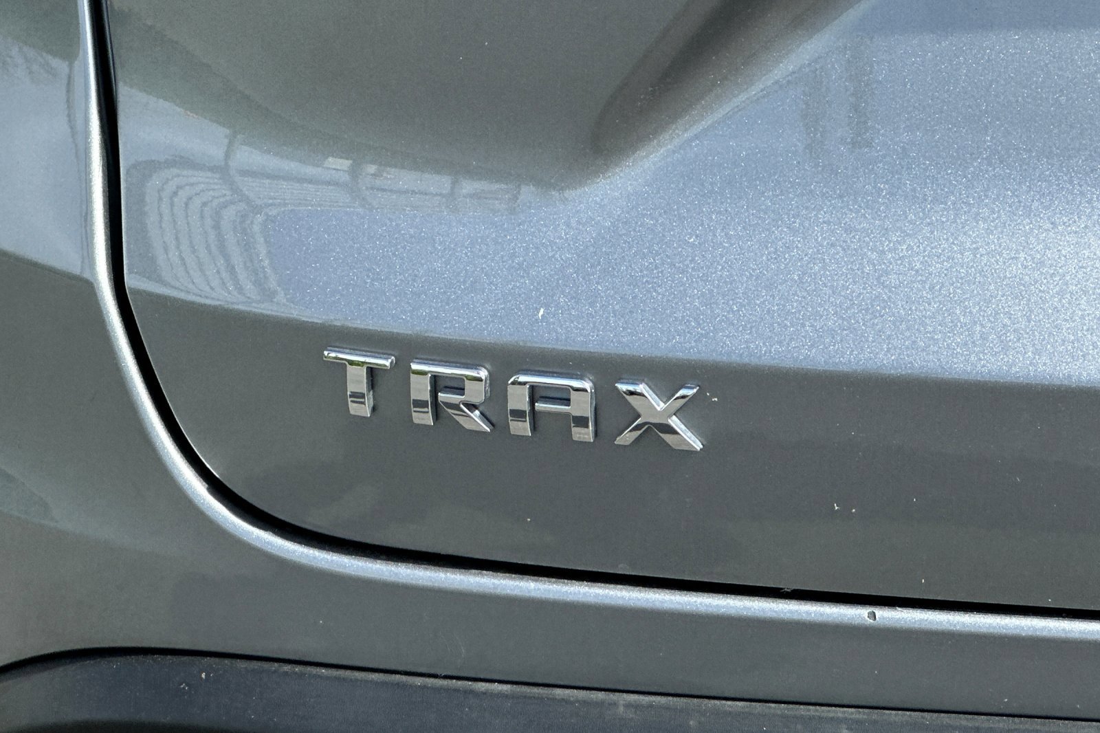 Used 2024 Chevrolet Trax LS w/ Driver Confidence Package image 25