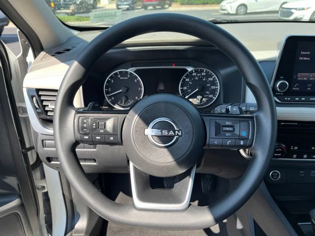 Used 2022 Nissan Rogue SV AWD/4WD image 22