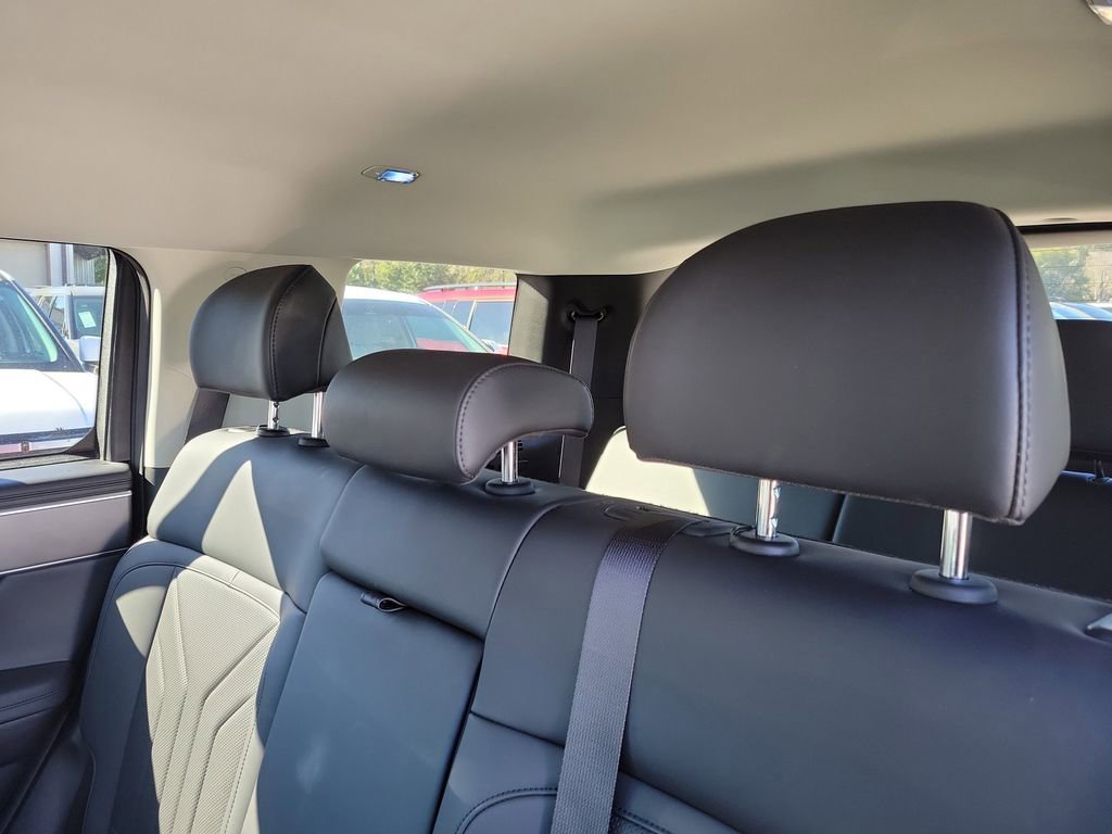 Used 2025 Hyundai Santa Fe SEL image 14