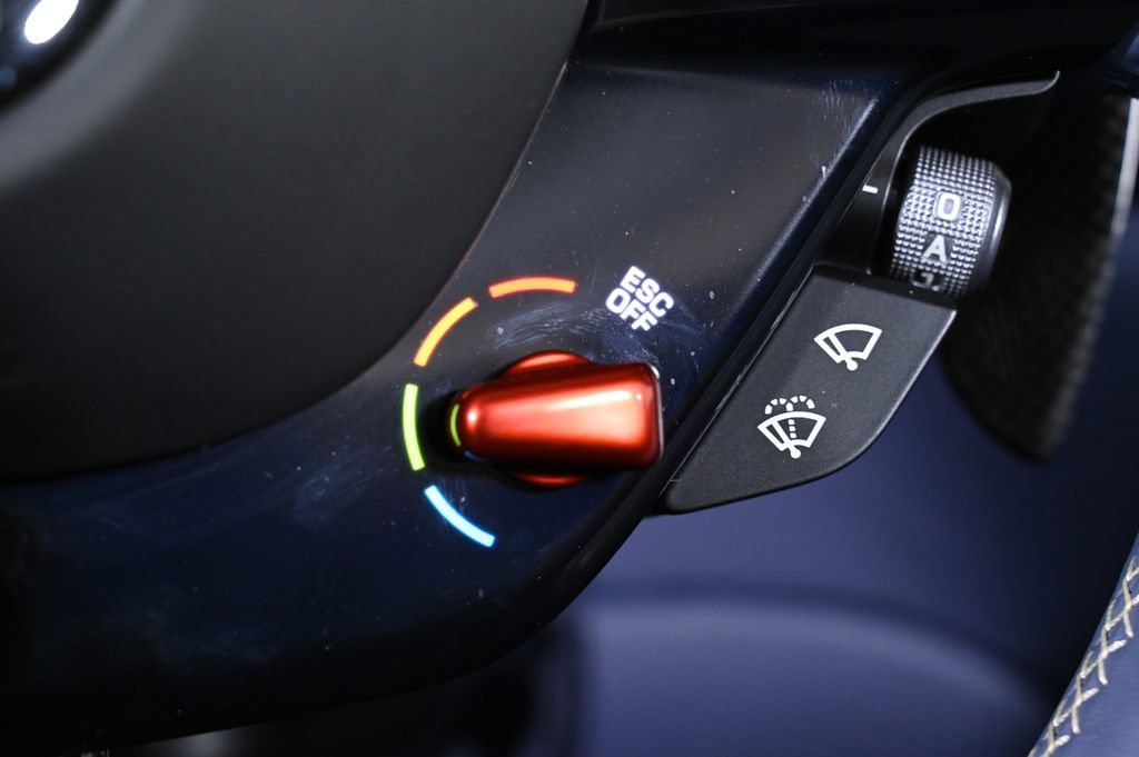 Used 2025 Ferrari Roma Spider RWD image 22