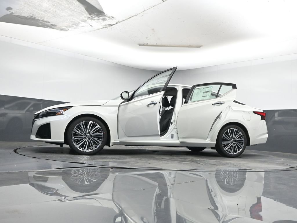 New 2025 Nissan Altima 2.5 SL image 25