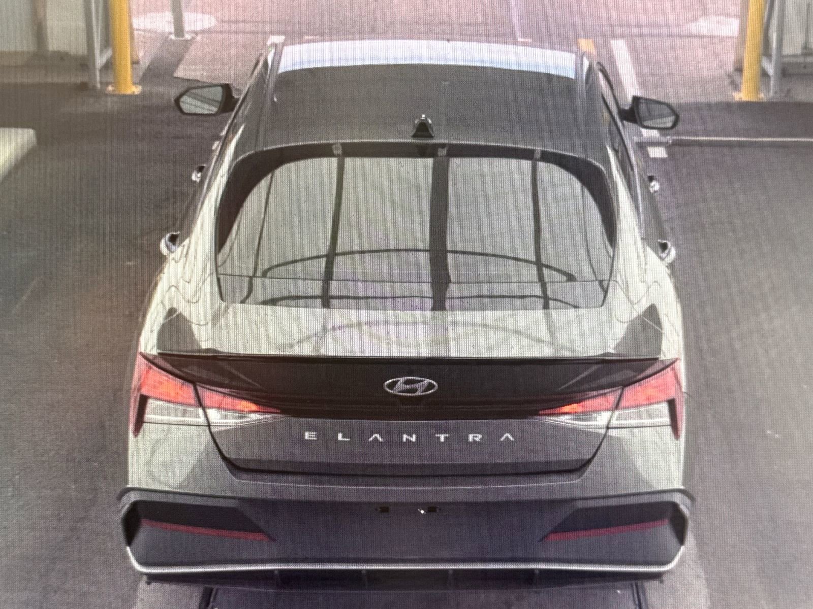 Used 2025 Hyundai Elantra Sport image 12