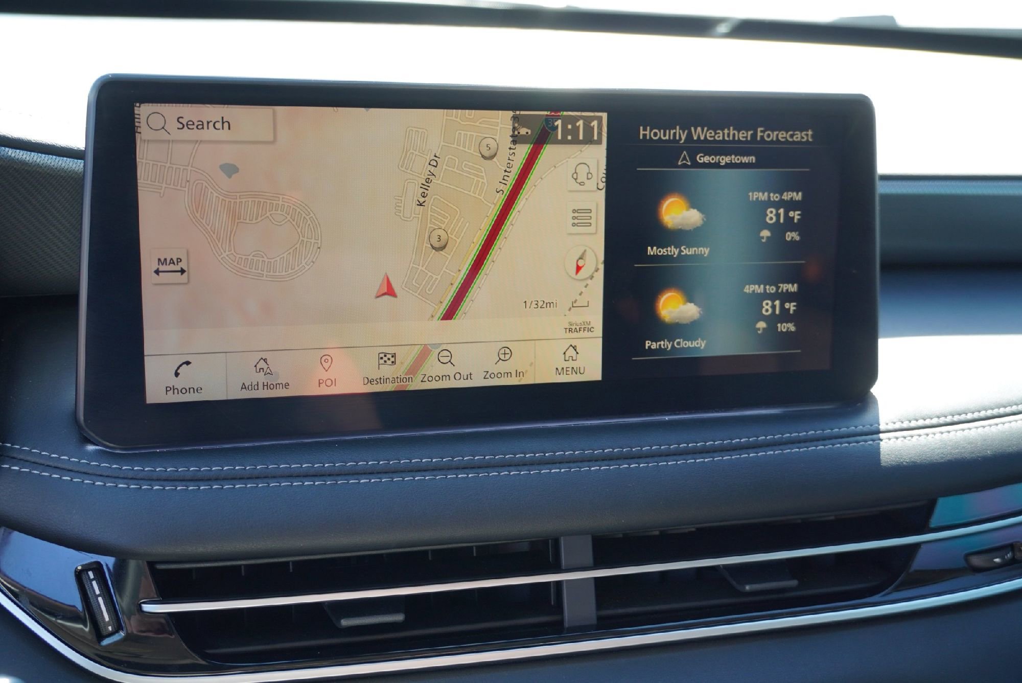 Certified 2025 INFINITI QX60 Luxe image 11