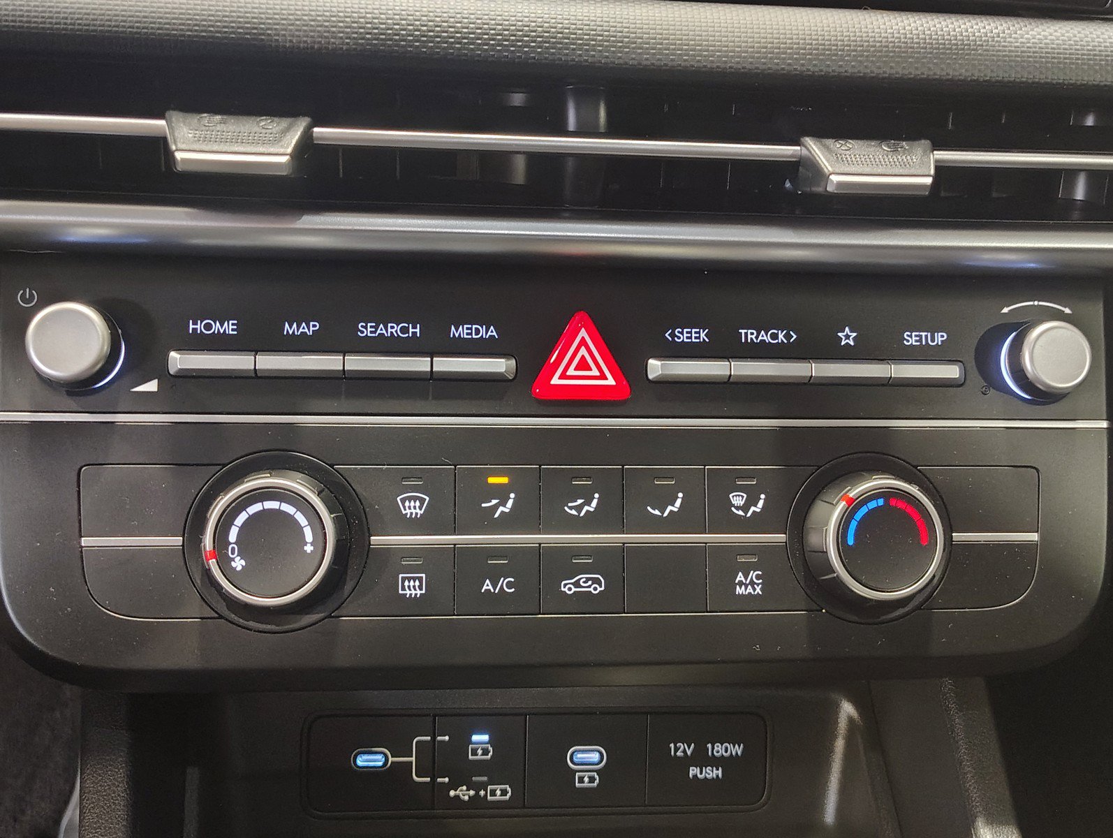 Certified 2025 Hyundai Tucson SE AWD/4WD image 11