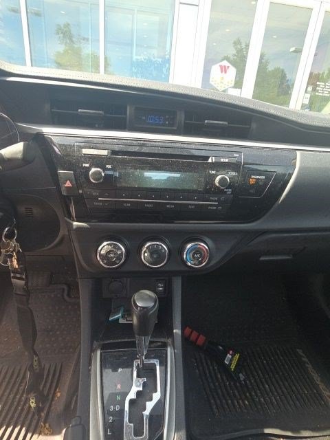 Used 2015 Toyota Corolla L FWD image 14
