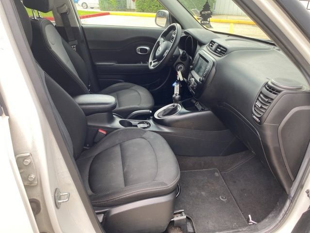 Used 2018 Kia Soul + FWD image 24