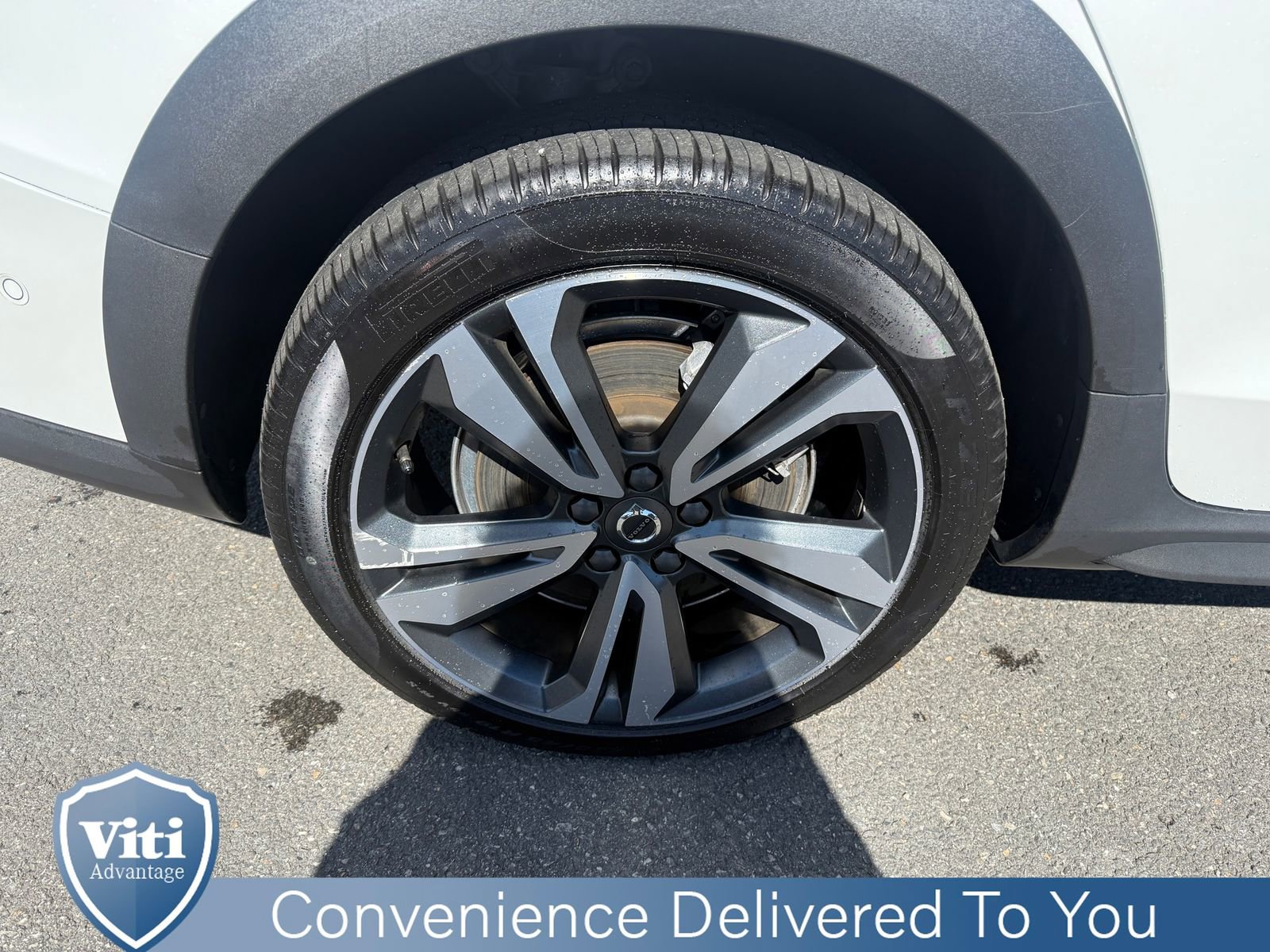 Certified 2025 Volvo V60 B5 Cross Country Plus AWD/4WD image 13