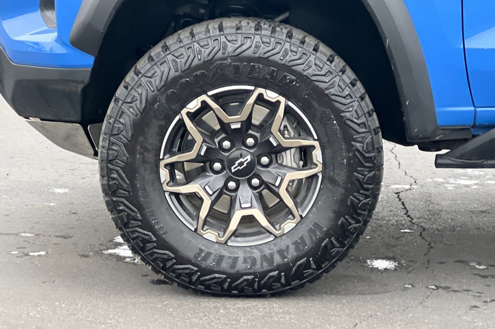 Used 2025 Chevrolet Colorado ZR2 w/ Technology Package image 26