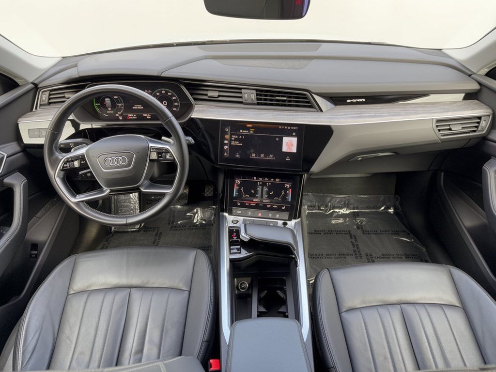 Used 2024 Audi Q8 e-tron Premium AWD/4WD image 17