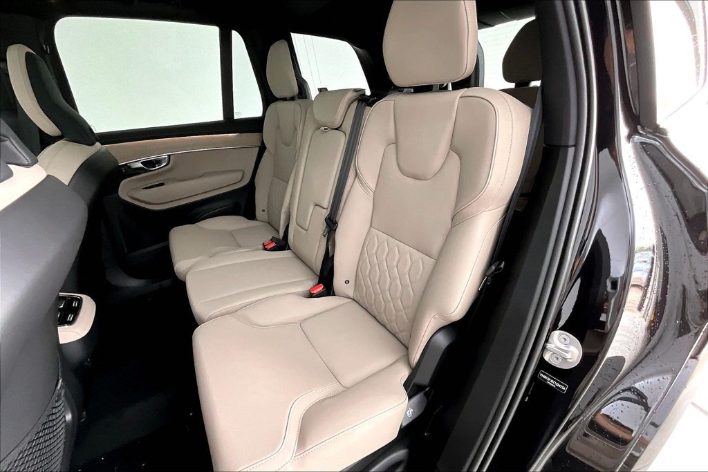 New 2026 Volvo XC90 B5 Core AWD/4WD image 21