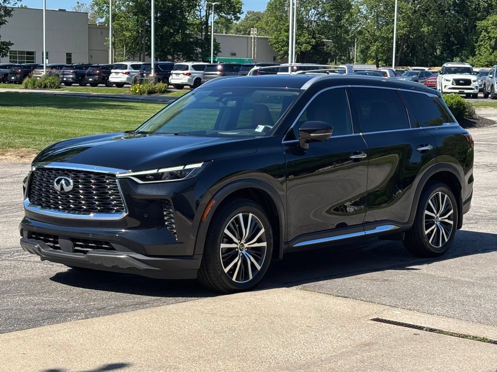 Used 2023 INFINITI QX60 Sensory w/ Vision Package AWD/4WD image 9