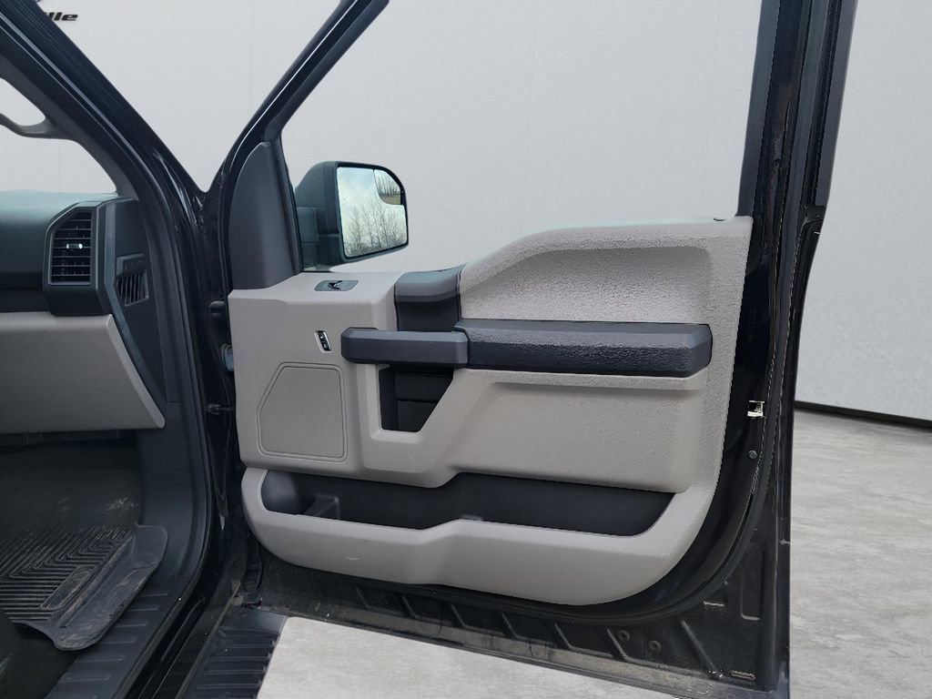 Used 2017 Ford F150 XL w/ Equipment Group 101A Mid image 31