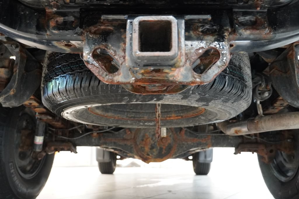 Used 2021 Toyota Tacoma SR5 AWD/4WD image 10