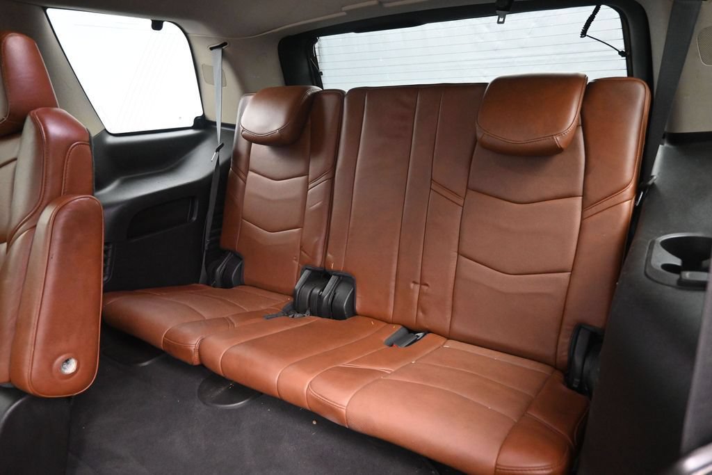 Used 2018 Cadillac Escalade Premium Luxury AWD/4WD image 26
