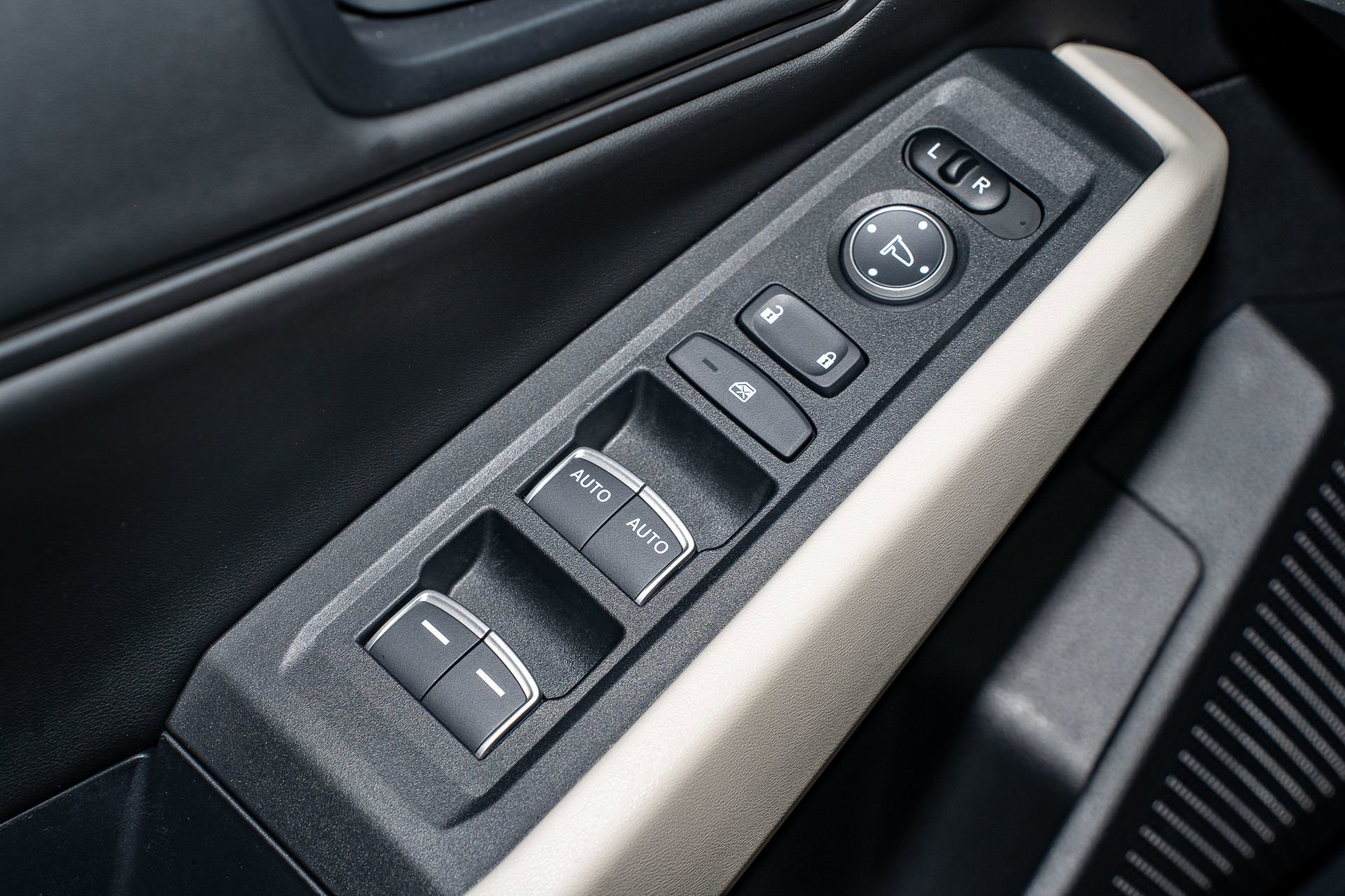 Certified 2025 Honda Accord SE image 26