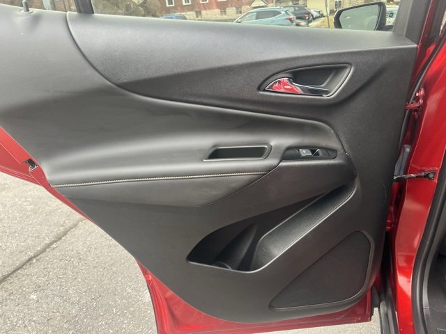 Used 2024 Chevrolet Equinox Premier image 19