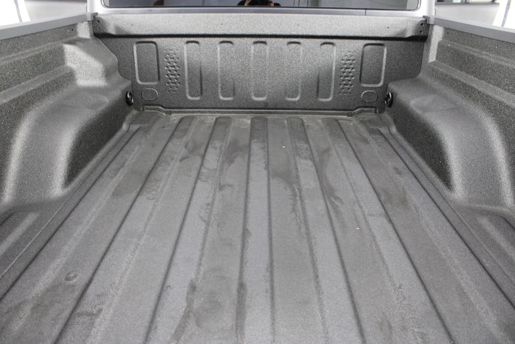 New 2026 Jeep Gladiator Sport AWD/4WD image 15
