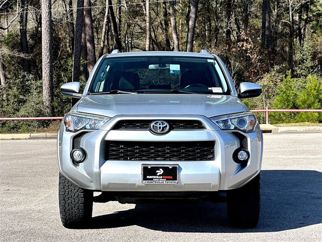 Used 2016 Toyota 4Runner SR5 image 3