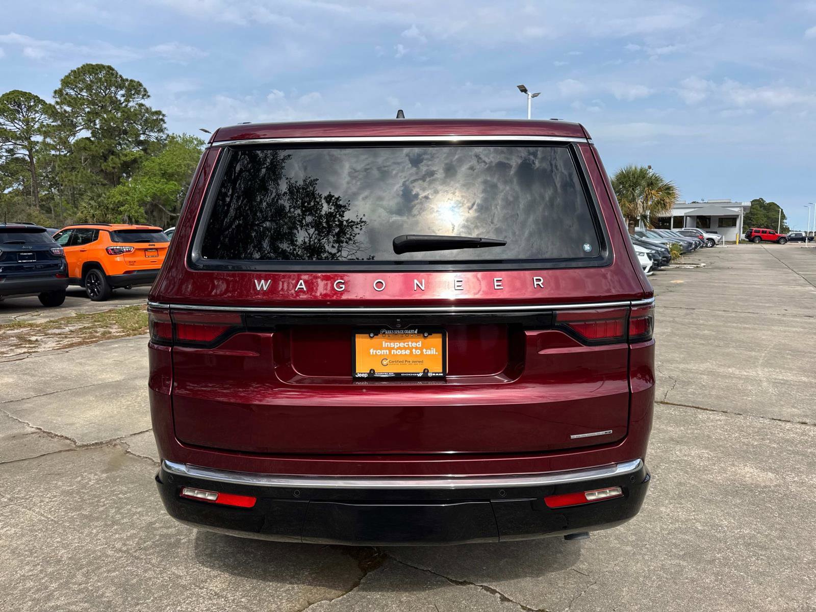 Certified 2024 Jeep Wagoneer Series II w/ Flexible Seating Group RWD image 4