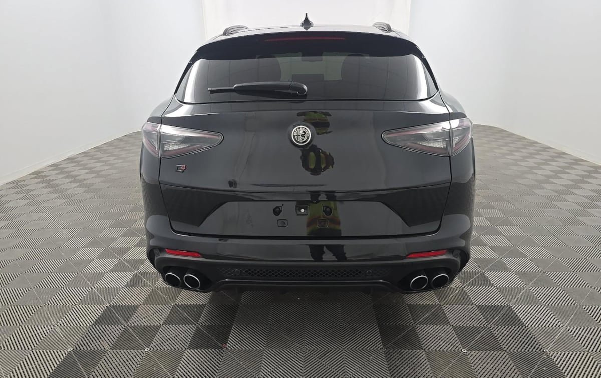 Used 2024 Alfa Romeo Stelvio Quadrifoglio w/ Active Assist Plus Package AWD/4WD image 4