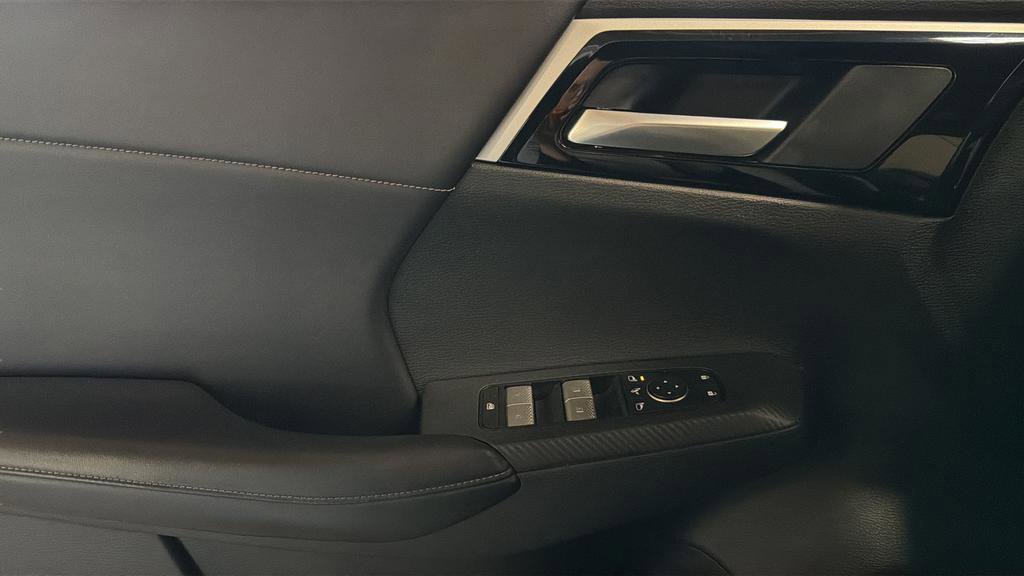 Used 2023 Mitsubishi Outlander SE Black Edition image 20