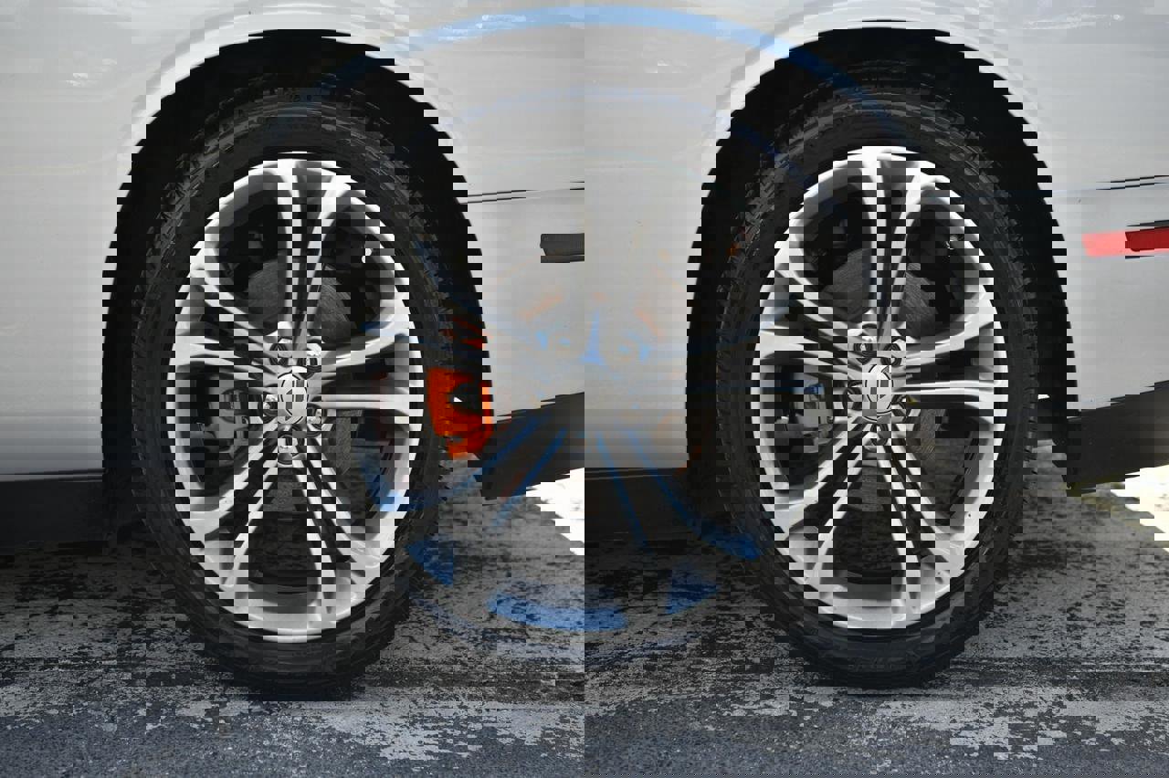 Used 2021 Dodge Challenger GT w/ Plus Package image 11