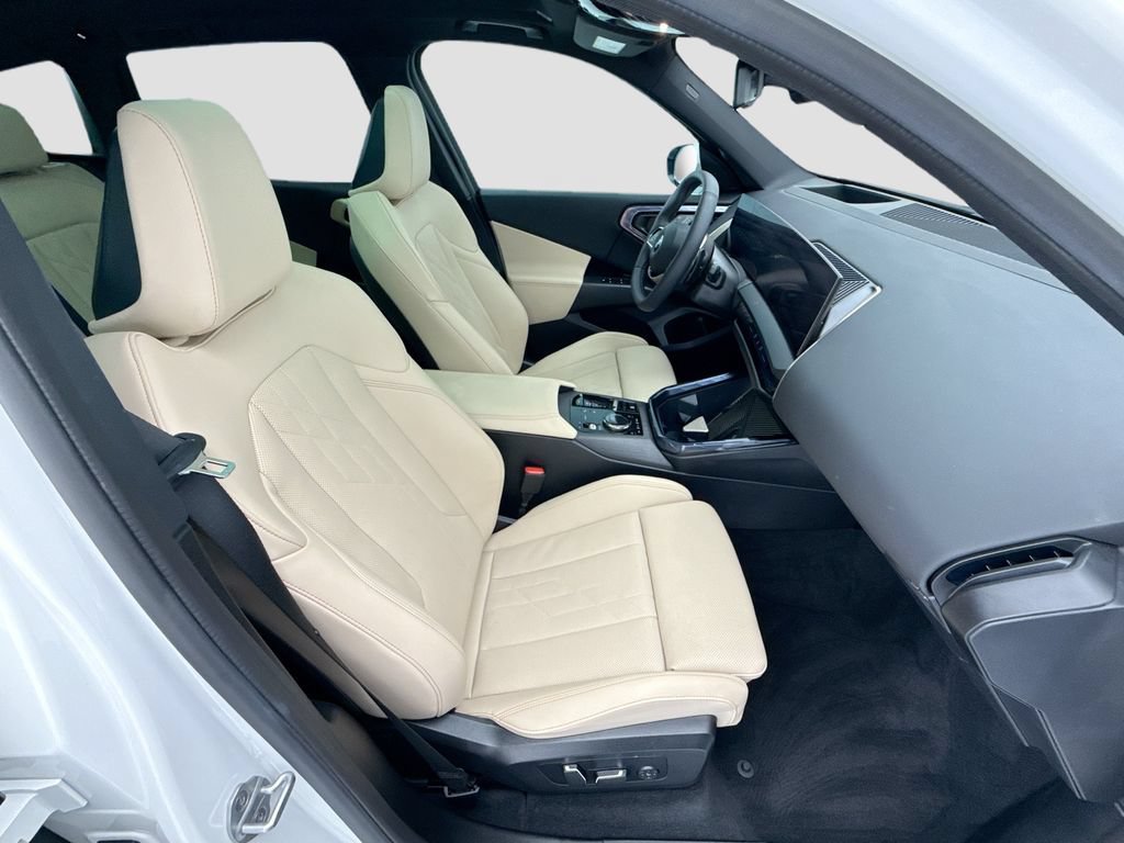 Used 2025 BMW X3 xDrive30i w/ Premium Package AWD/4WD image 18