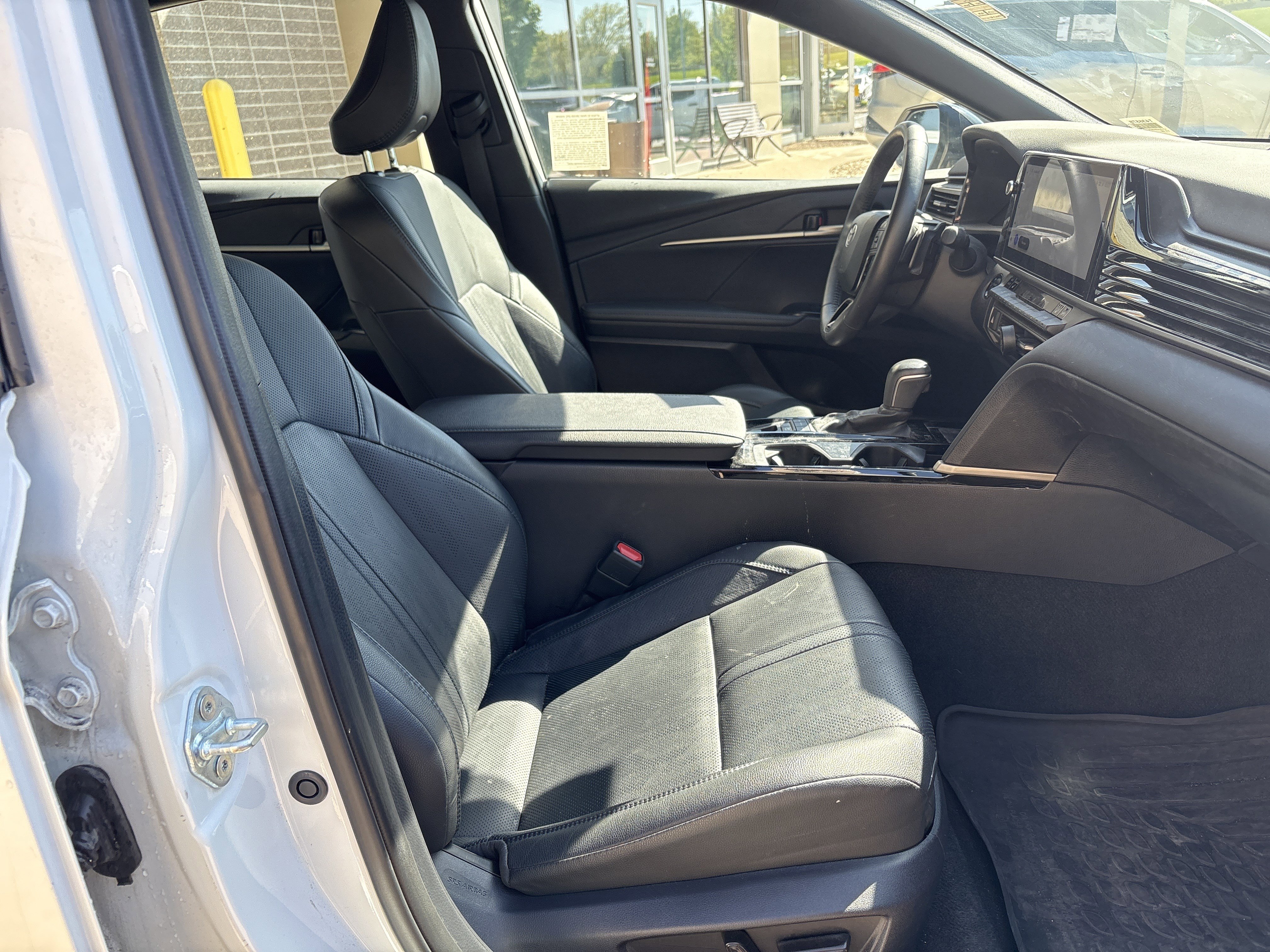 Used 2025 Toyota Camry XSE FWD image 32