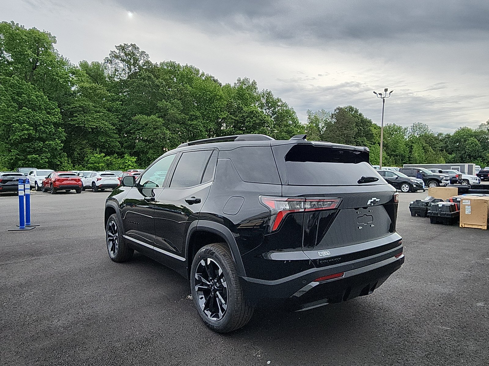 New 2026 Chevrolet Equinox RS w/ Safety and Technology Package FWD image 3