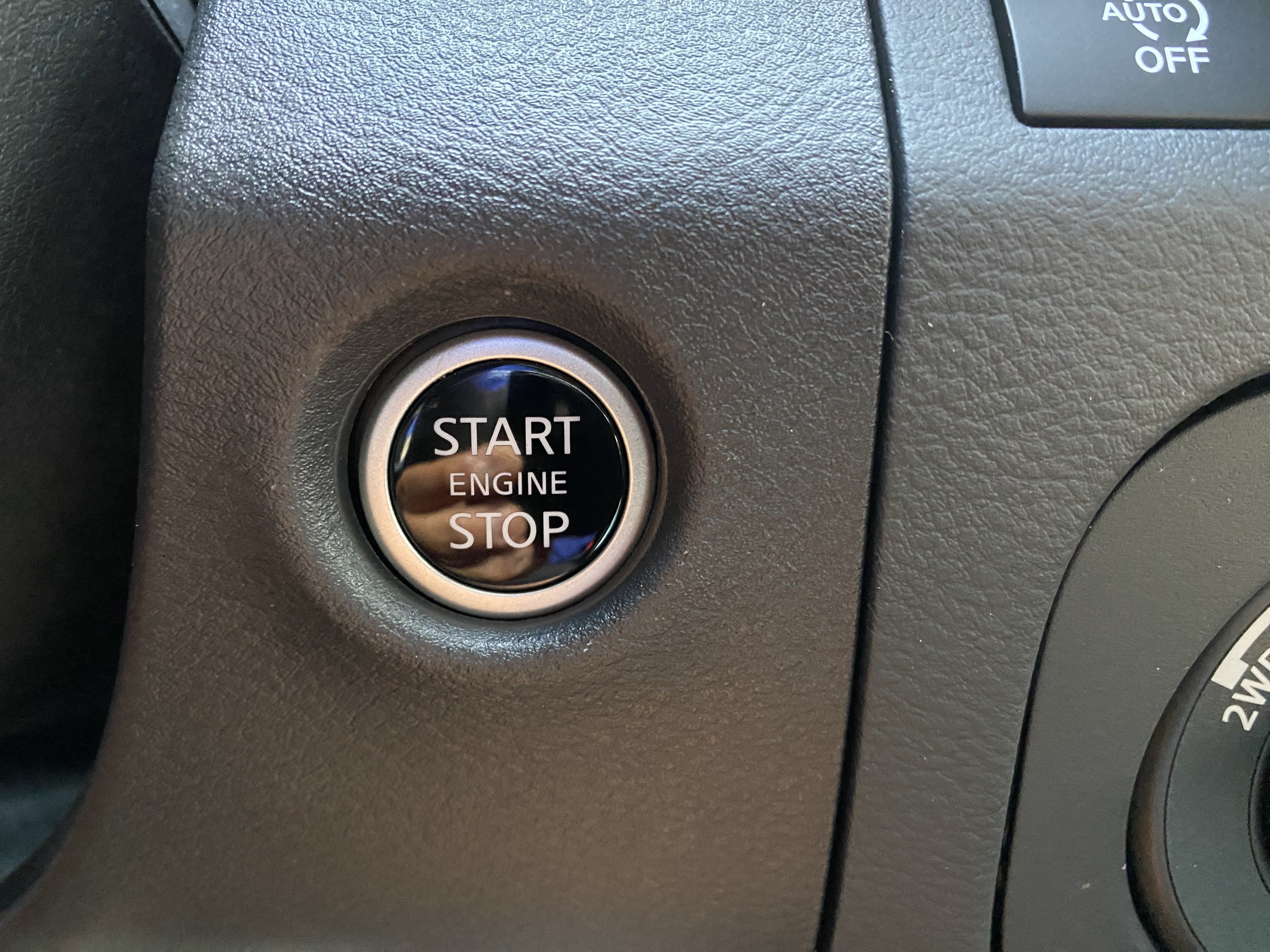Used 2025 Nissan Frontier PRO-4X w/ Pro Convenience Package AWD/4WD image 28