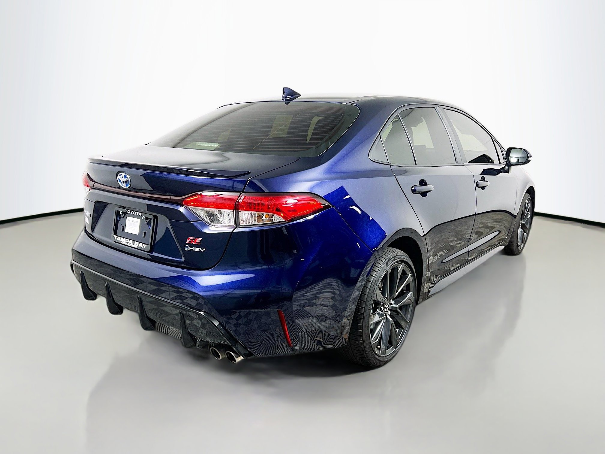 Used 2025 Toyota Corolla SE image 4