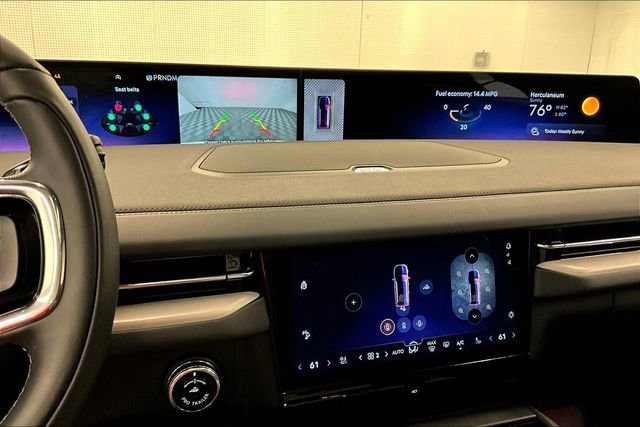 Used 2025 Lincoln Navigator Reserve w/ Jet Appearance Package image 31