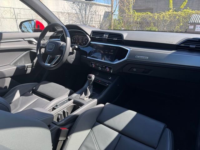 Certified 2025 Audi Q3 2.0T Premium w/ Convenience Package AWD/4WD image 13