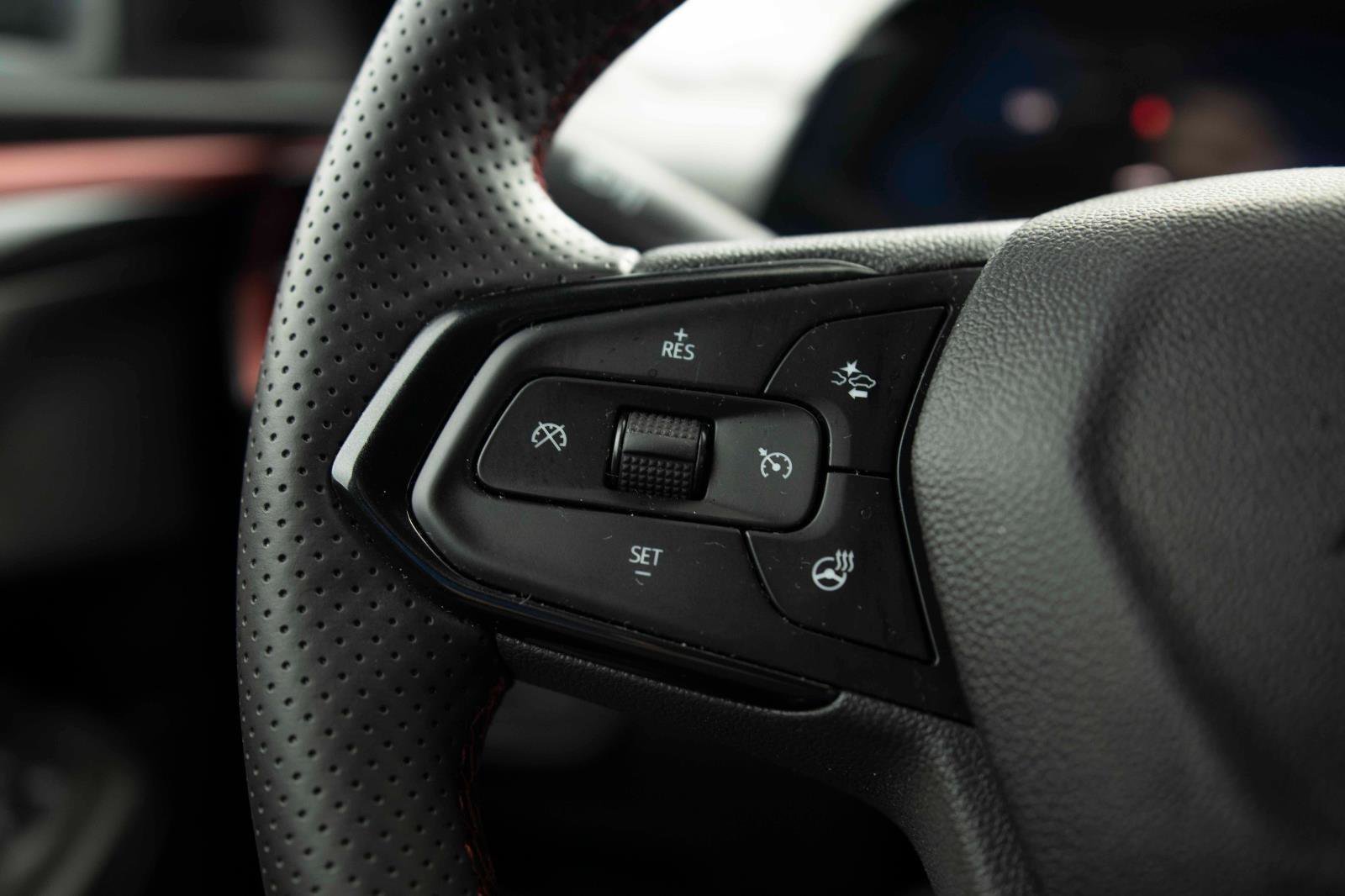 Used 2025 Chevrolet TrailBlazer RS w/ Convenience Package image 6