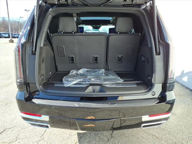 New 2026 Cadillac Escalade Luxury image 5