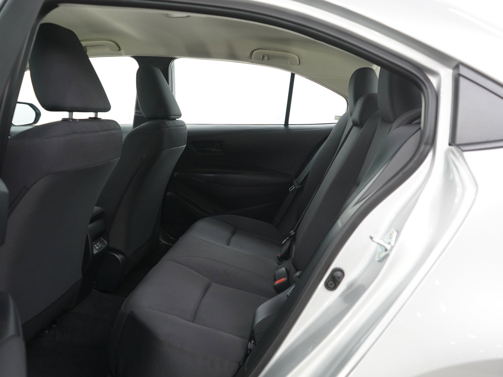 Used 2025 Toyota Corolla LE image 15