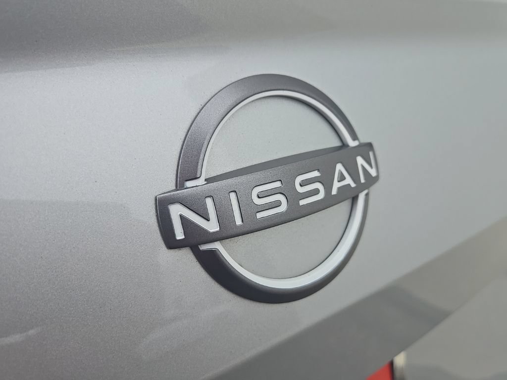 Used 2024 Nissan Altima 2.5 SV FWD image 32