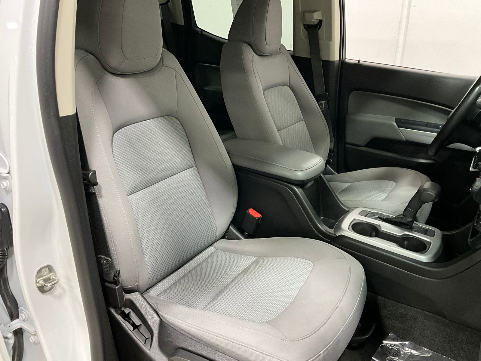 Used 2018 Chevrolet Colorado LT w/ LT Convenience Package image 9