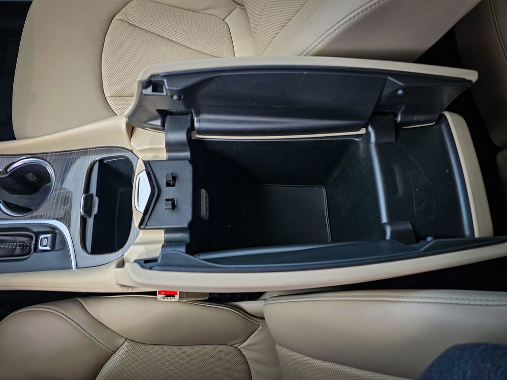 Used 2020 Buick Envision Premium AWD/4WD image 28