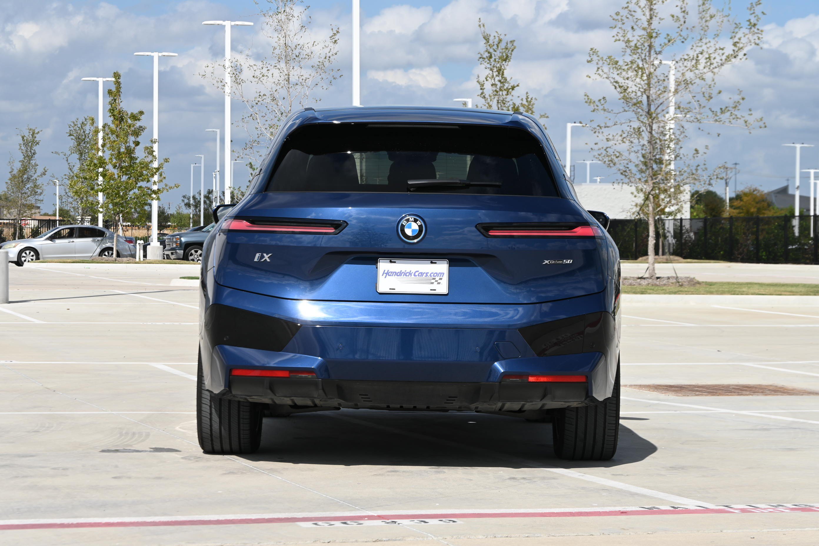 Certified 2023 BMW iX xDrive50 w/ Sport Package AWD/4WD image 8