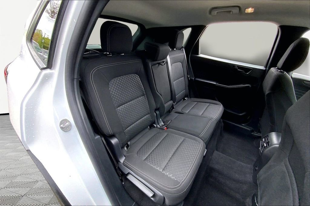 Used 2025 Ford Escape Active w/ Cold Weather Package image 17