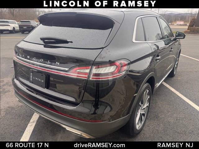 Used 2023 Lincoln Nautilus Reserve image 7